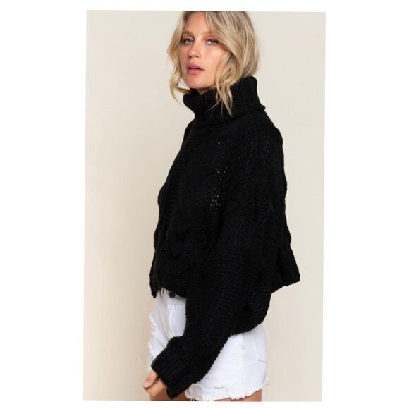 𝅺BLACK Handmade Turtleneck Sweater Cable knit - Picture 8 of 11